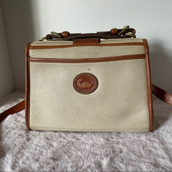 SOLD Vintage Dooney & Bourke Medium Lockhart Flap Bag - Picture 3 of 11